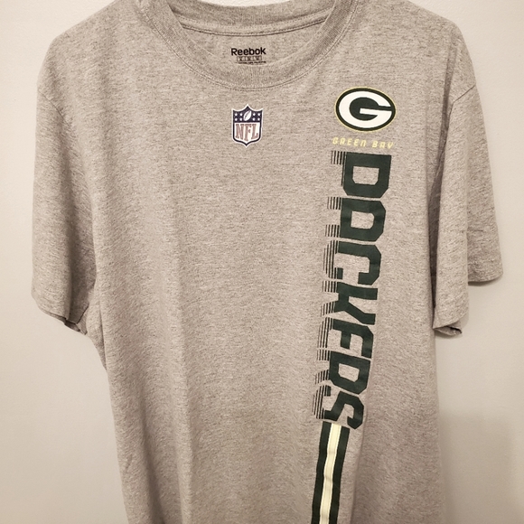 Reebok, Size XL, Gray Packers short - Picture 1 of 3